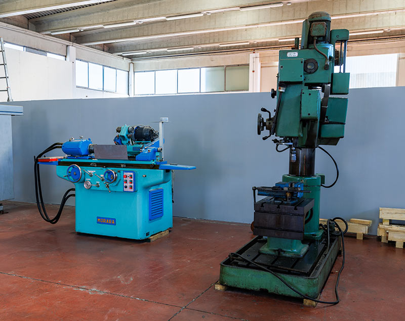 GB column radial drill for mechanical precison